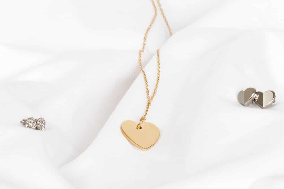 Am ales pentru voi cele mai frumoase brățări de damă