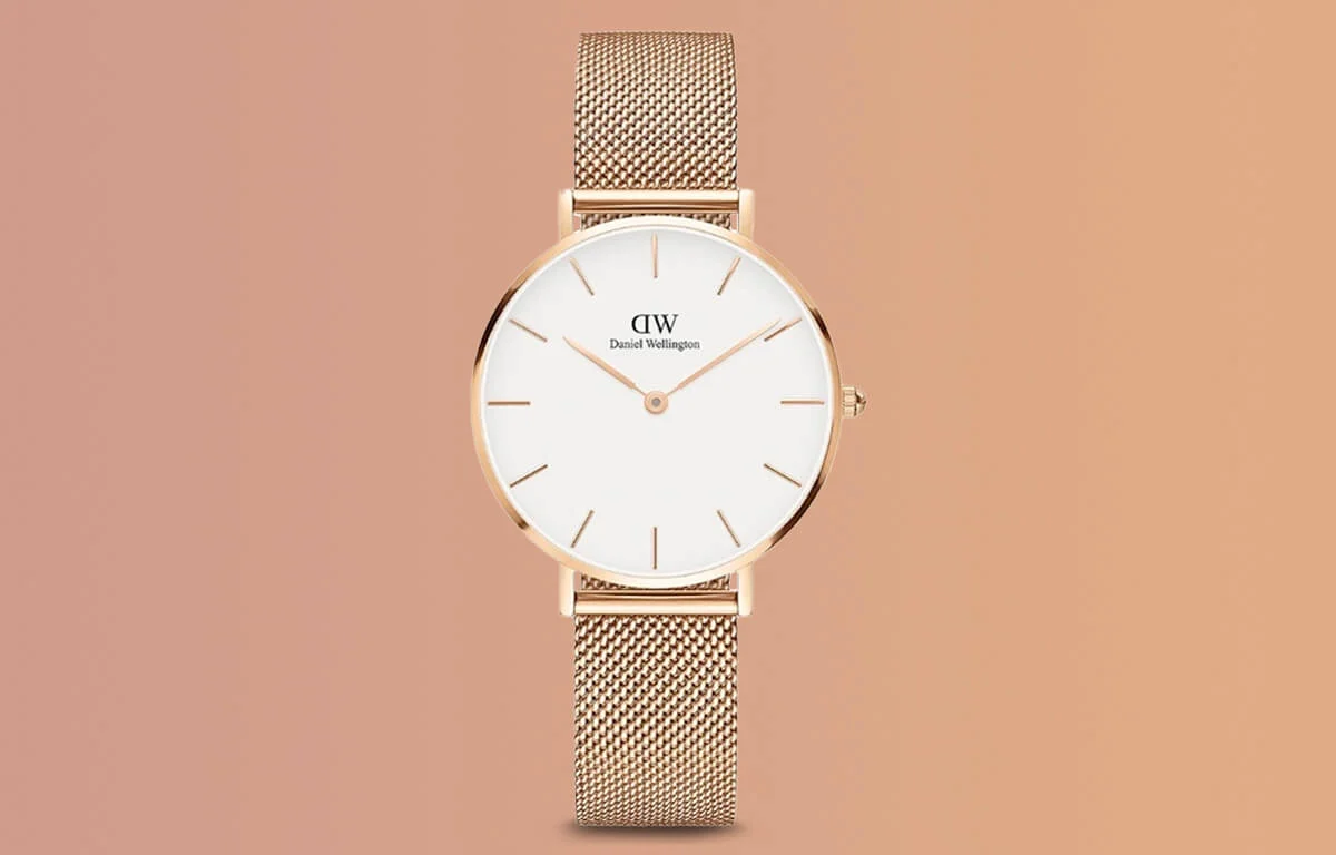Ceas ieftin Daniel Wellington cu designul în culoarea aurului roz