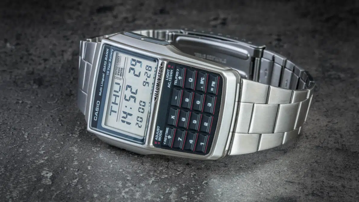 Ceasul cu calculator Casio DBC-32D-1AES