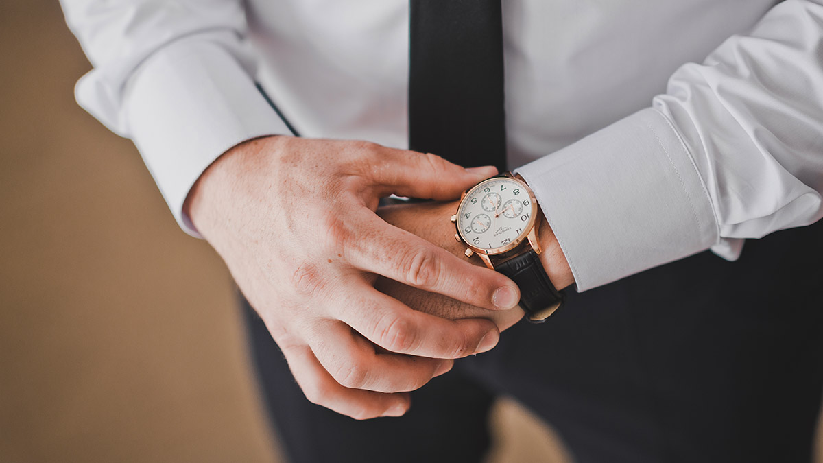 Complicațiile ceasurilor aparține de accesoriile tradiționale ale unui cadran de ceas.